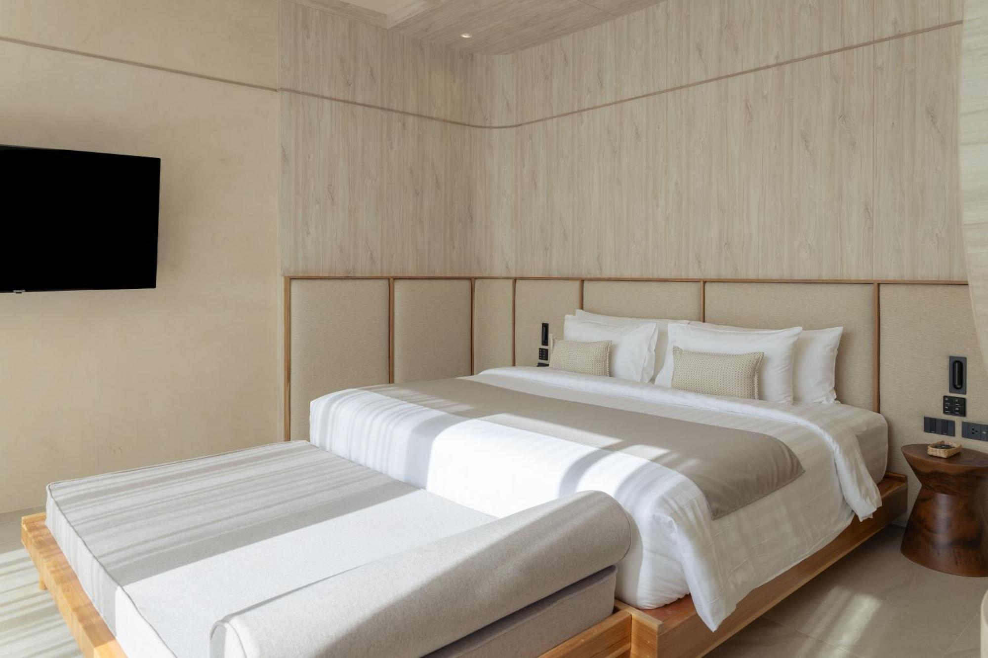 Eden Resort & Villas Phuket Patong Екстер'єр фото