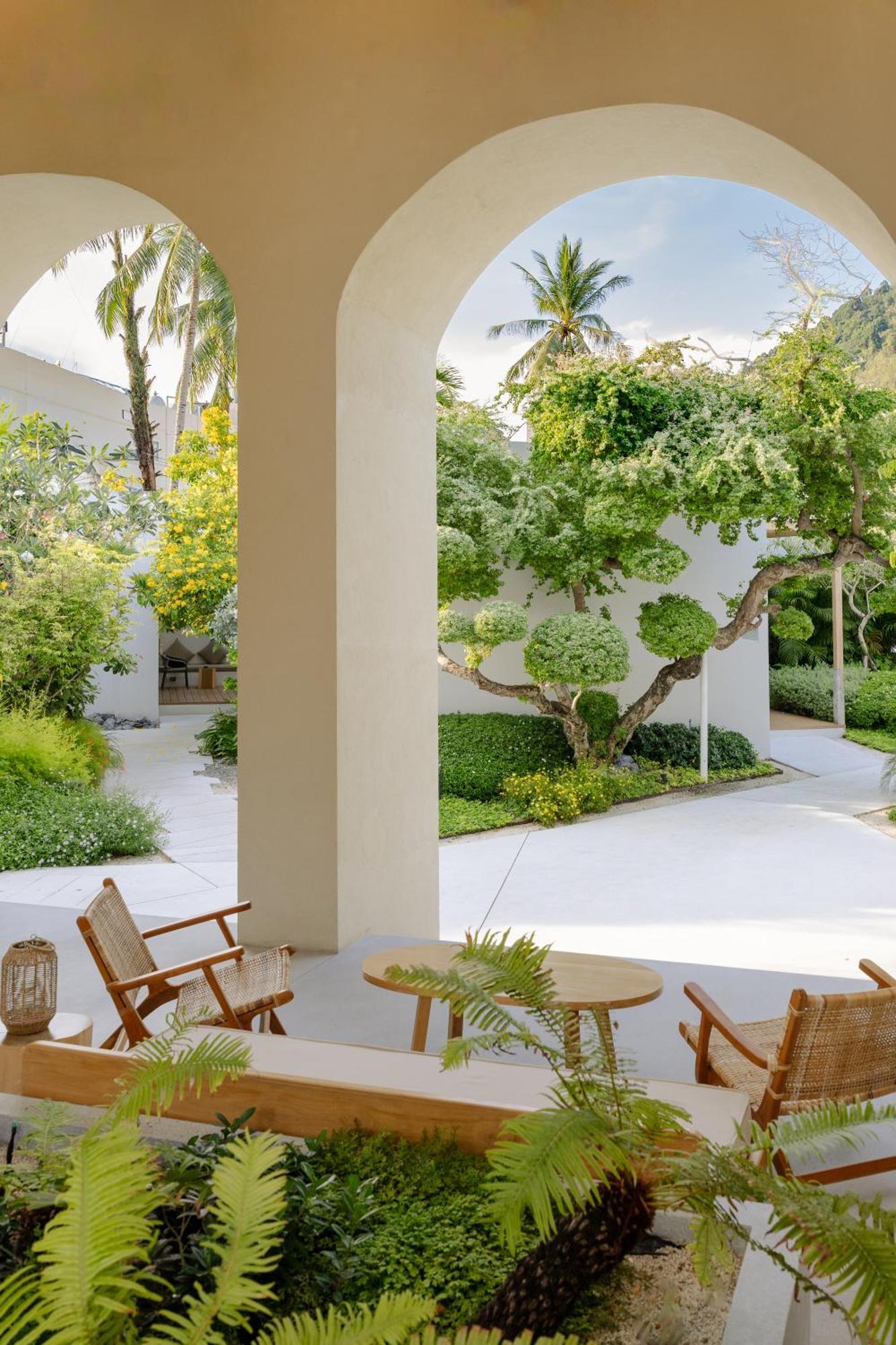 Eden Resort & Villas Phuket Patong Екстер'єр фото